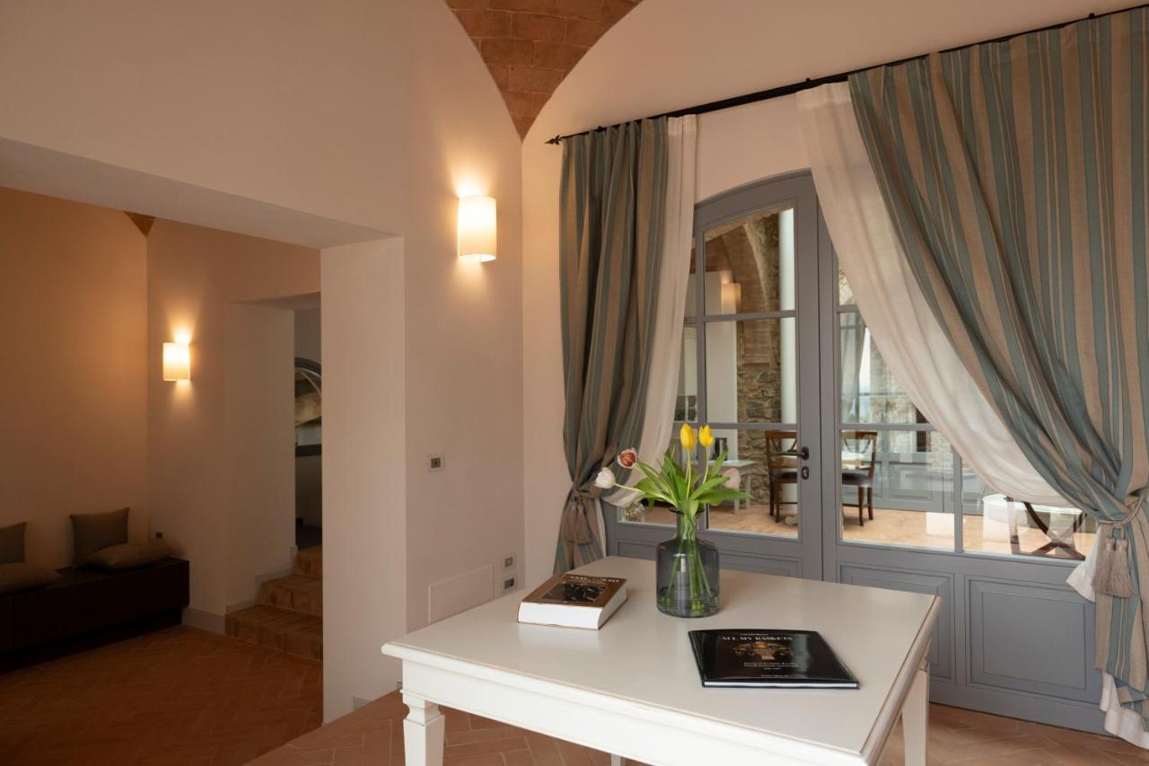 Tenuta Castelgiocondo Montalcino Exteriör bild