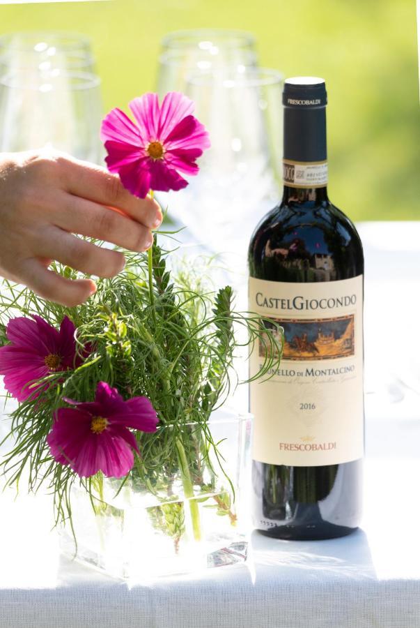 Tenuta Castelgiocondo Montalcino Exteriör bild